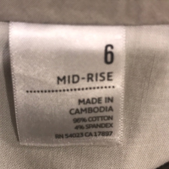 Old Navy Khaki Sailor Style Pants Size 6 - Picture 7 of 7